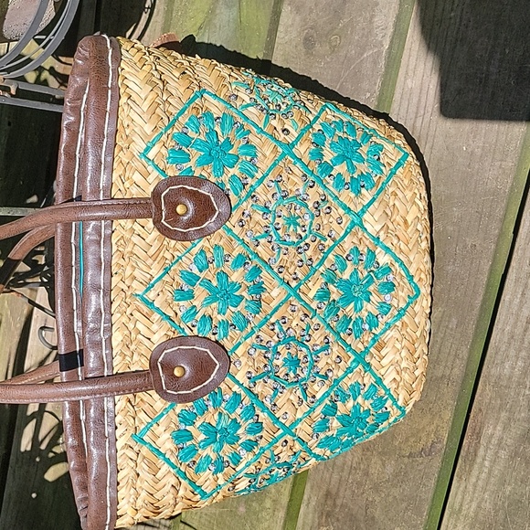 Exotic Medium Beaded Tote - Limited Edition - Picture 1 of 8